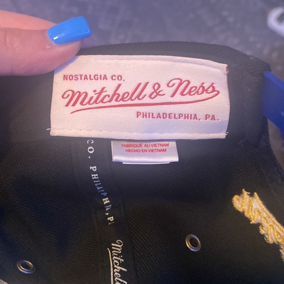 Warriors hat - Picture 3 of 4